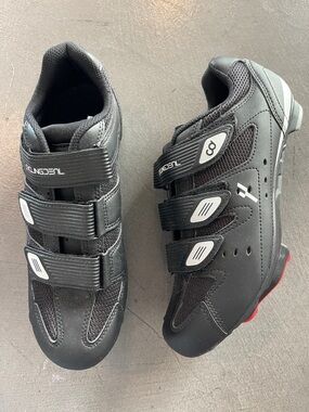 CYCLINGDEAL Black Cycling Shoes Triple Strap Delta Cleats Peloton Compatible